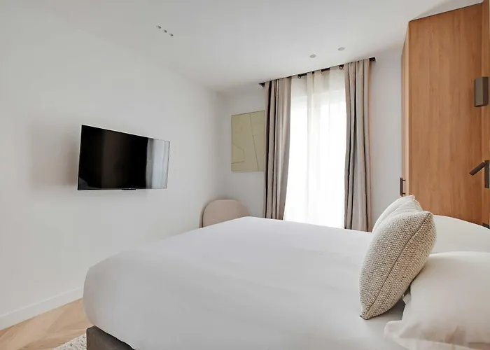 Charming - Ac- 3br-6p- Montorgueil *